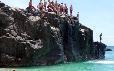 Waimea Bay Cliff Diving